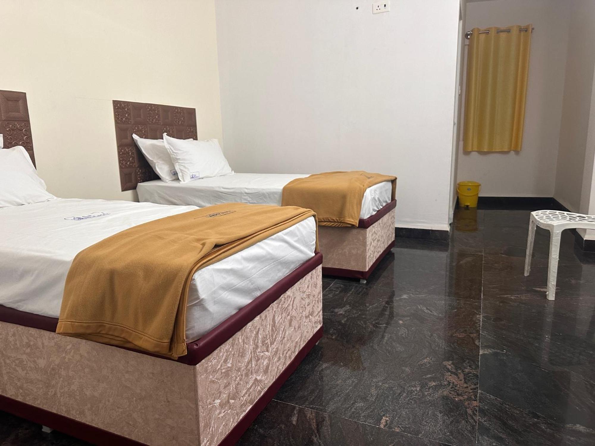 Mps Sai Palace Tiruvannāmalai Eksteriør bilde