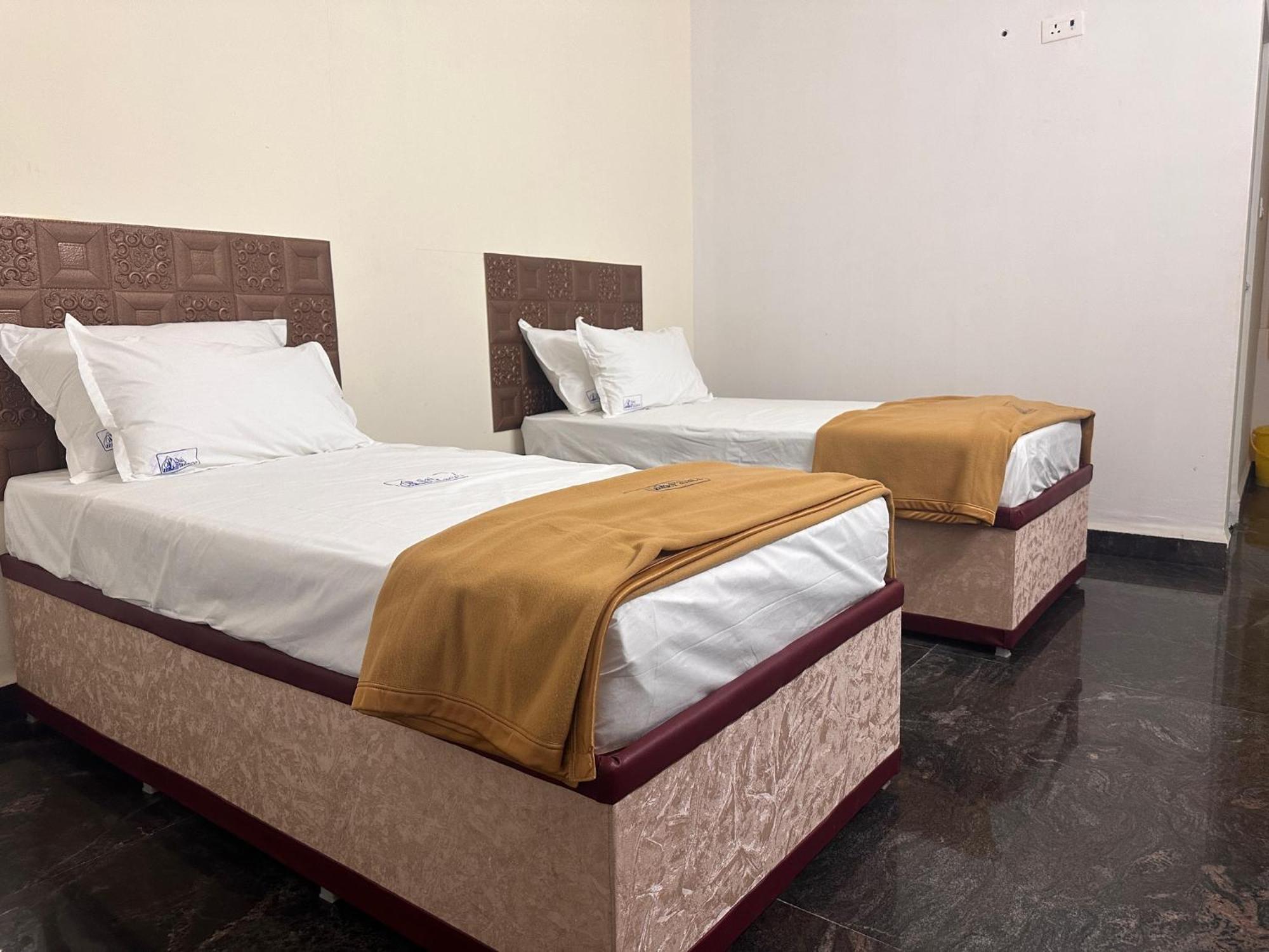 Mps Sai Palace Tiruvannāmalai Eksteriør bilde